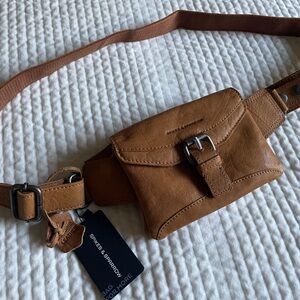 💕NWT Spikes & Sparrow Leather Crossbody Bag